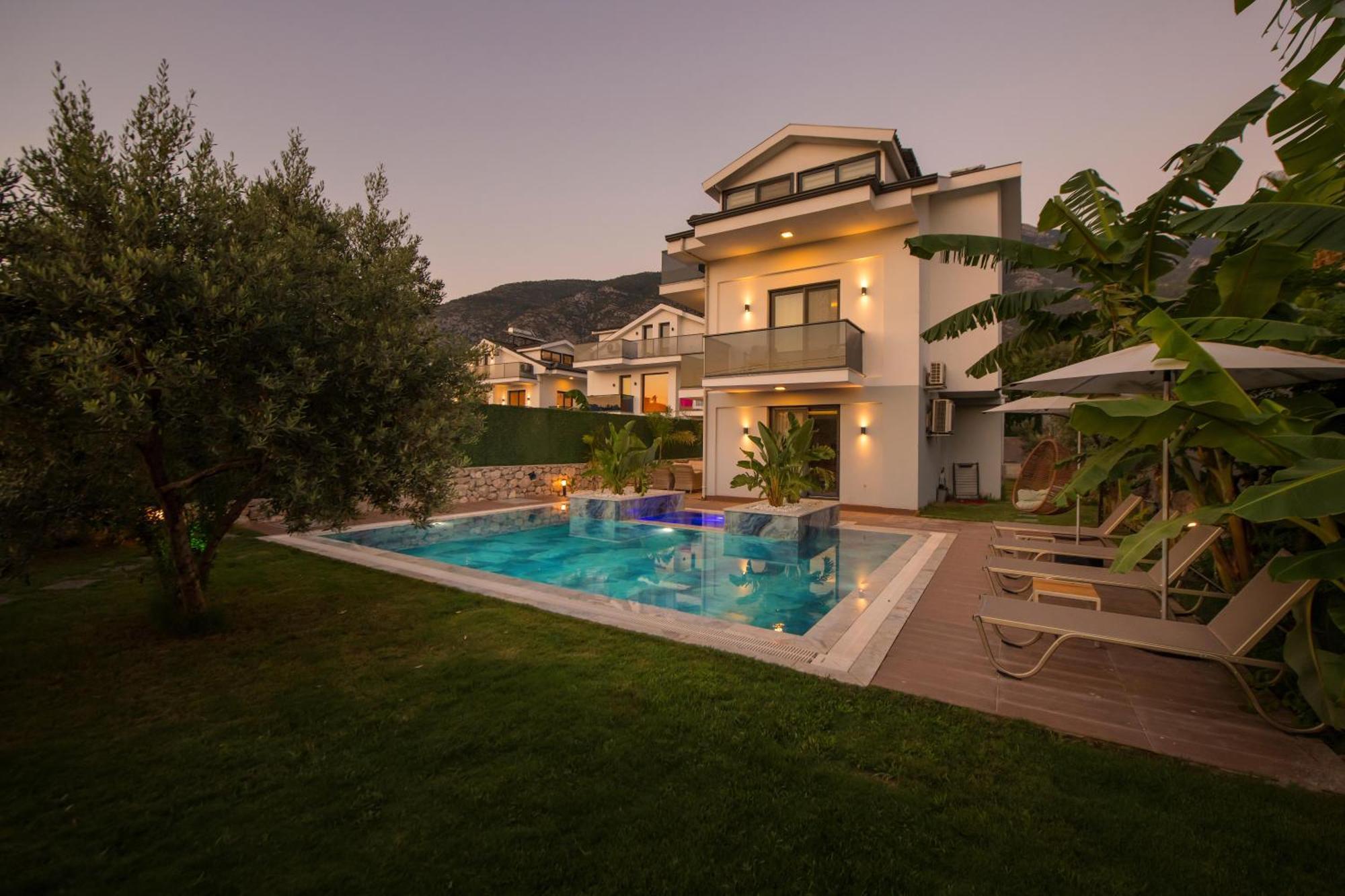 Villa Carya Oeluedeniz Фетие Екстериор снимка